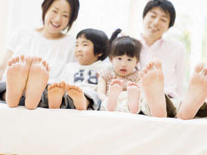 【7月・8月限定】夏の思い出を家族で楽しむ!子供特典付きファミリープラン夕食はお部屋で会席料理